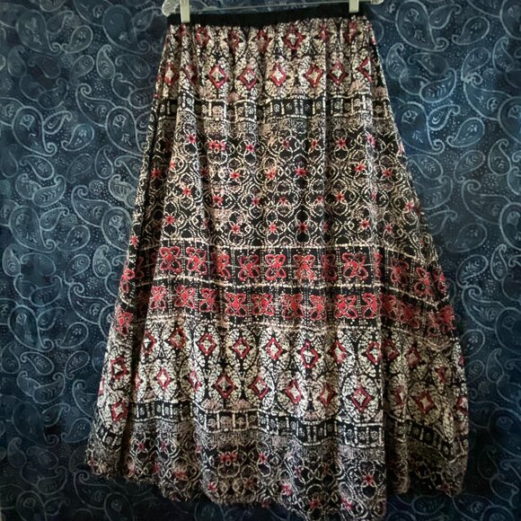 Angie Dresses & Skirts - ANGIE  LARGE SKIRT